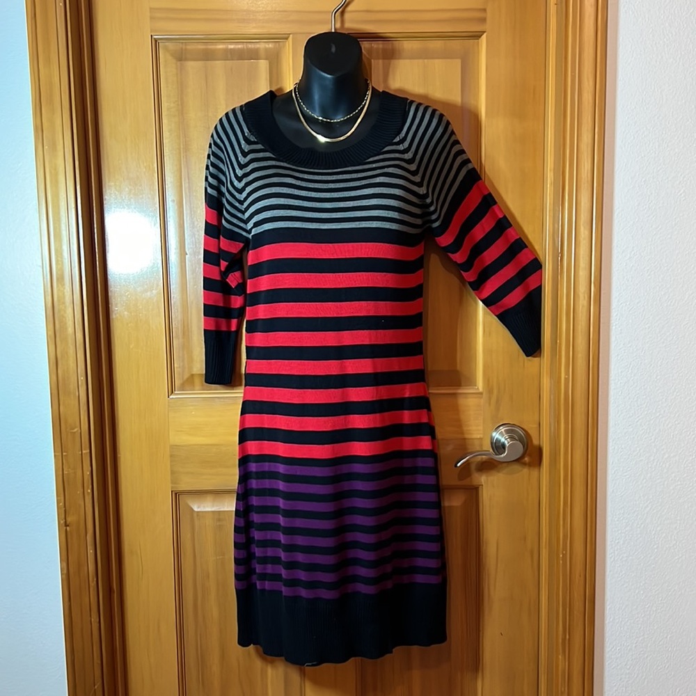 Sweater dress!! Just in Time 𝓕𝓸𝓻 𝓒𝓸𝓵𝓭 𝔀𝓮𝓪𝓽𝓱𝓮𝓻! - Picture 5 of 9